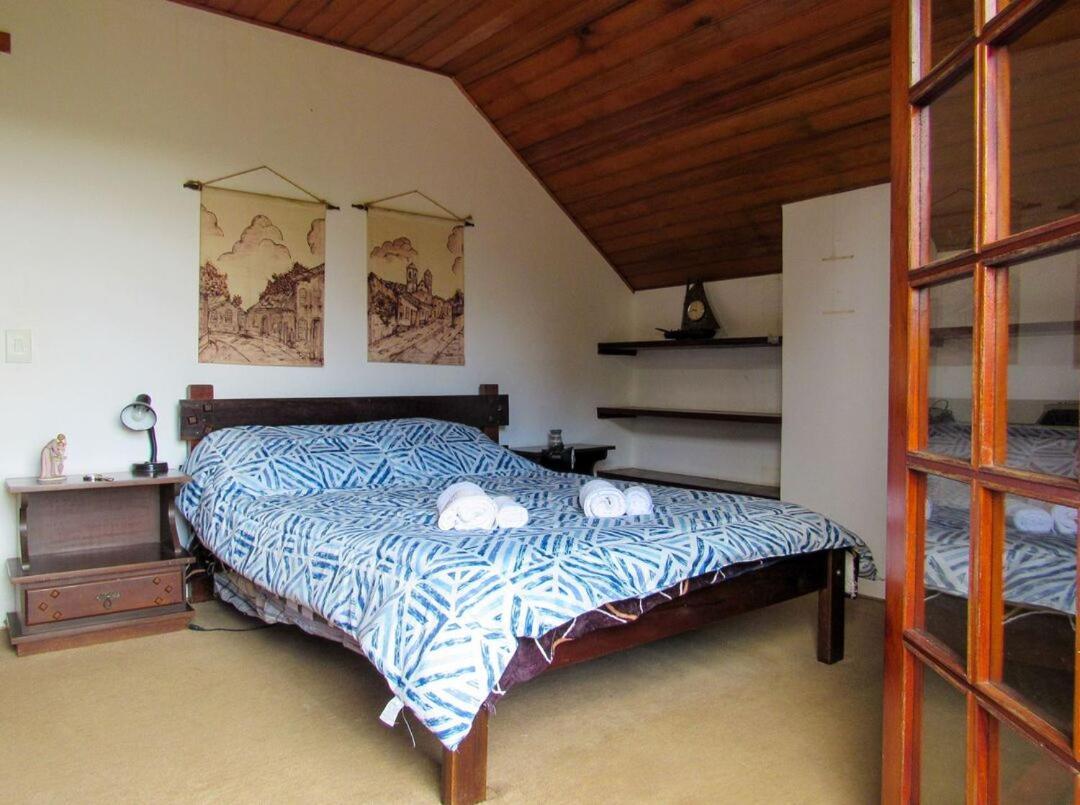 Chale Com Lareira E Wi-Fi Em Campos Do Jordao - Sp Villa Exterior photo