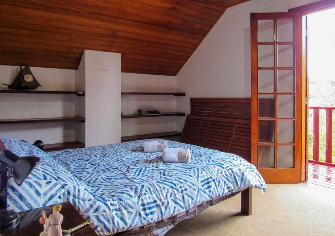 Chale Com Lareira E Wi-Fi Em Campos Do Jordao - Sp Villa Exterior photo